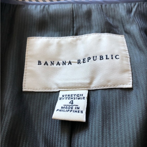 Banana Republic Classic Wool Blend Stretch Blazer in Black Size 4 - Picture 11 of 15